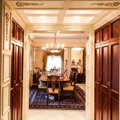 Hallway To Livingroom