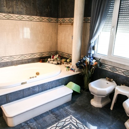 First Floor Master Bedroom’s Bath