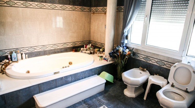First Floor Master Bedroom’s Bath